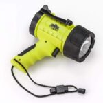 Lanterna LED Projetor Resistente a Água TREM - Imagem 4